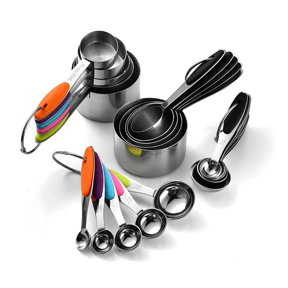 Kitchen Gadgets You Need - Ensemble de tasses et cuillères à