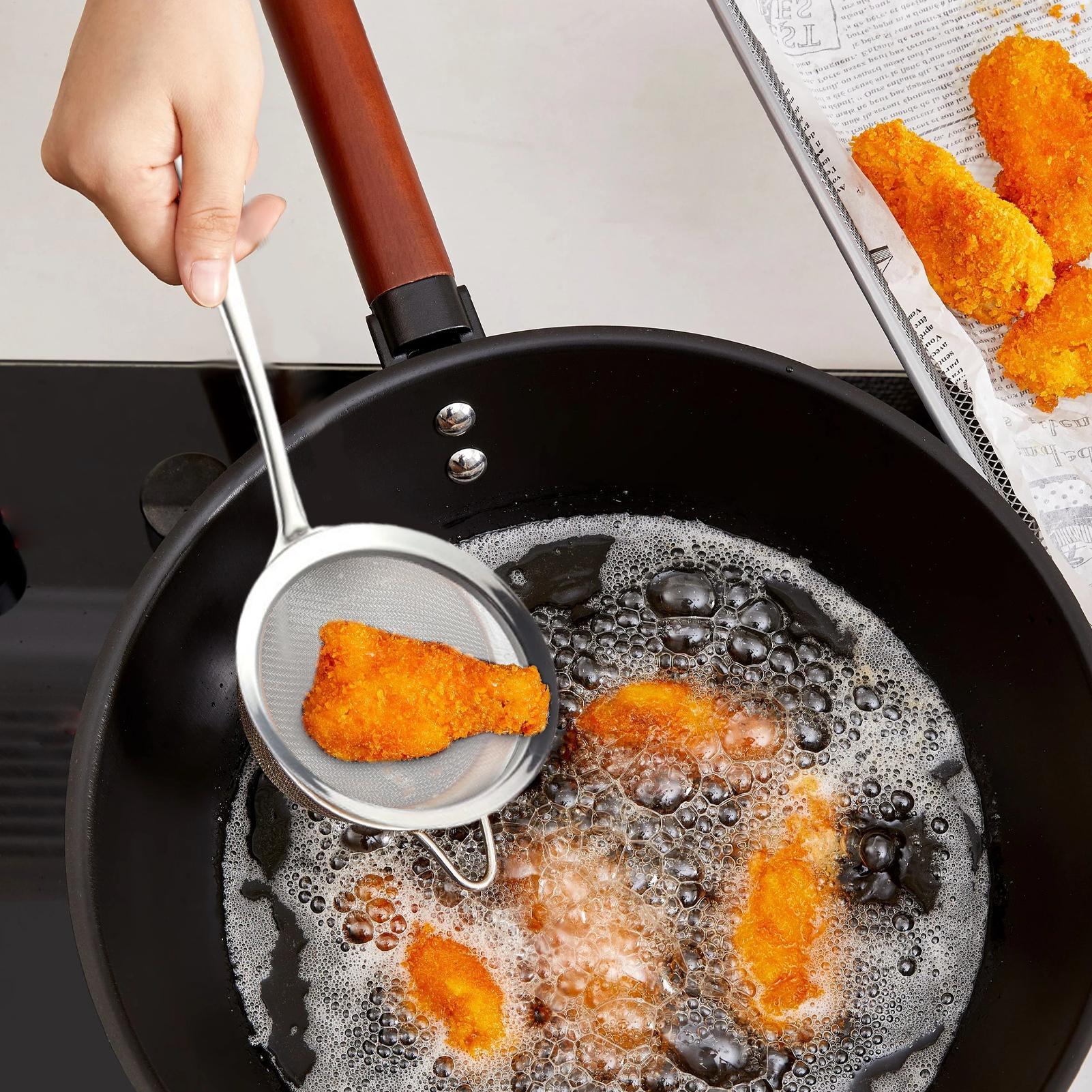 Kitchen Gadgets Pasta - Passoire à mailles avec poignée, cuillère