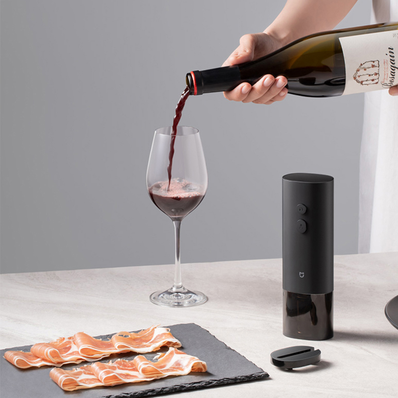 Ouvre-bouteille électrique MIJ - Kitchen Gadgets You Need avis et prix