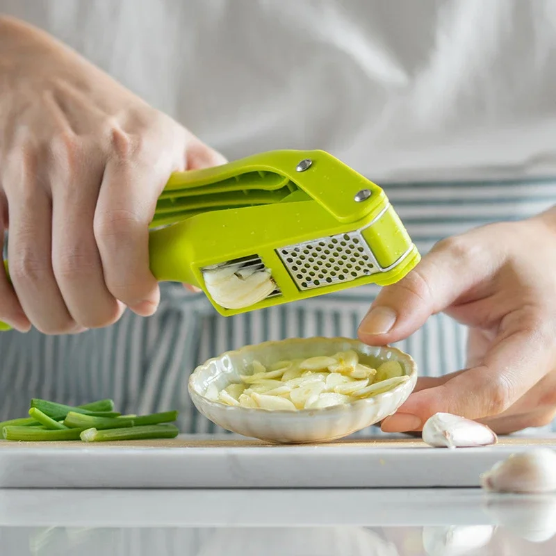 2 en 1 presse-ail et trancheus - Kitchen Gadgets Gift avis et prix